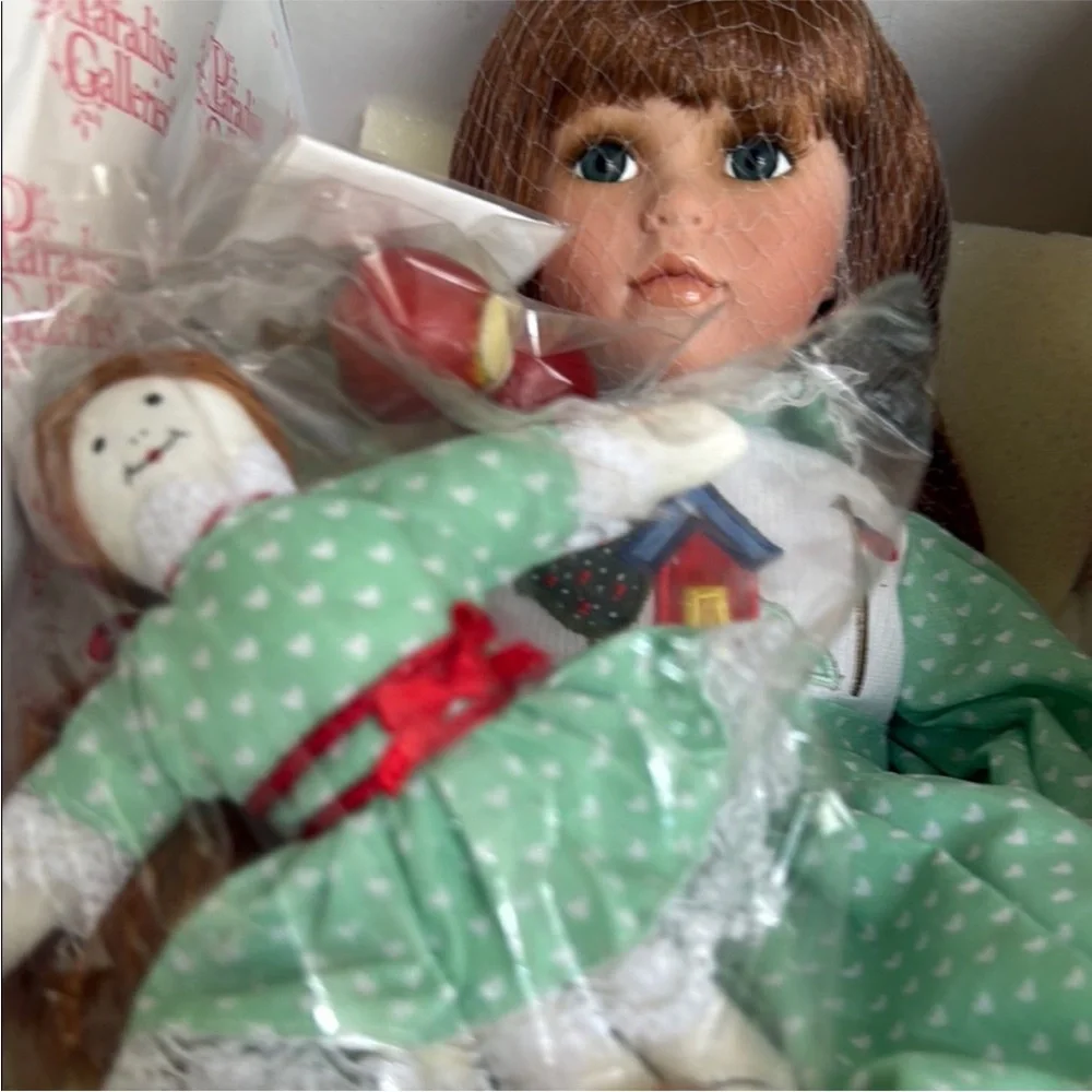 Timeless Moments Paradise Galleries Premiere Edition Porcelain‎ Doll vintage